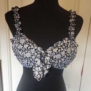 Xhilaration Black & White Floral Tie-Front Bikini Top